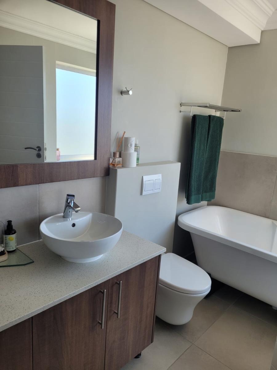 2 Bedroom Property for Sale in Table View Western Cape